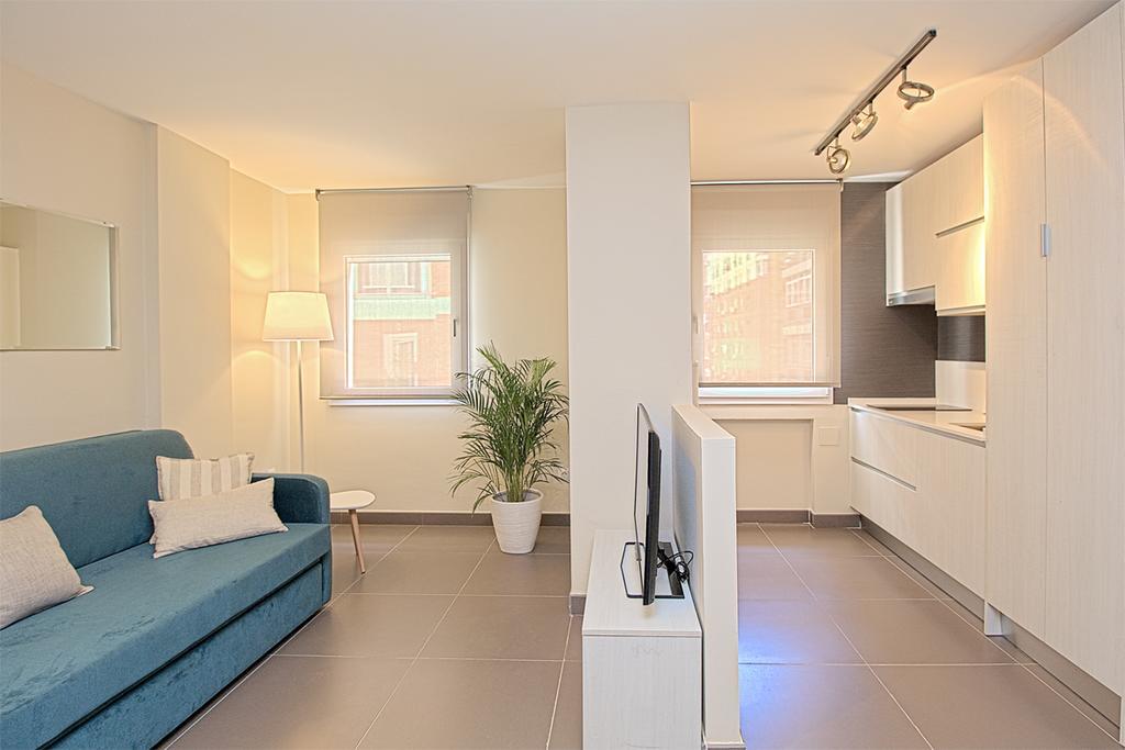 Apartamentos Malagueta Urban Beach Малага Экстерьер фото