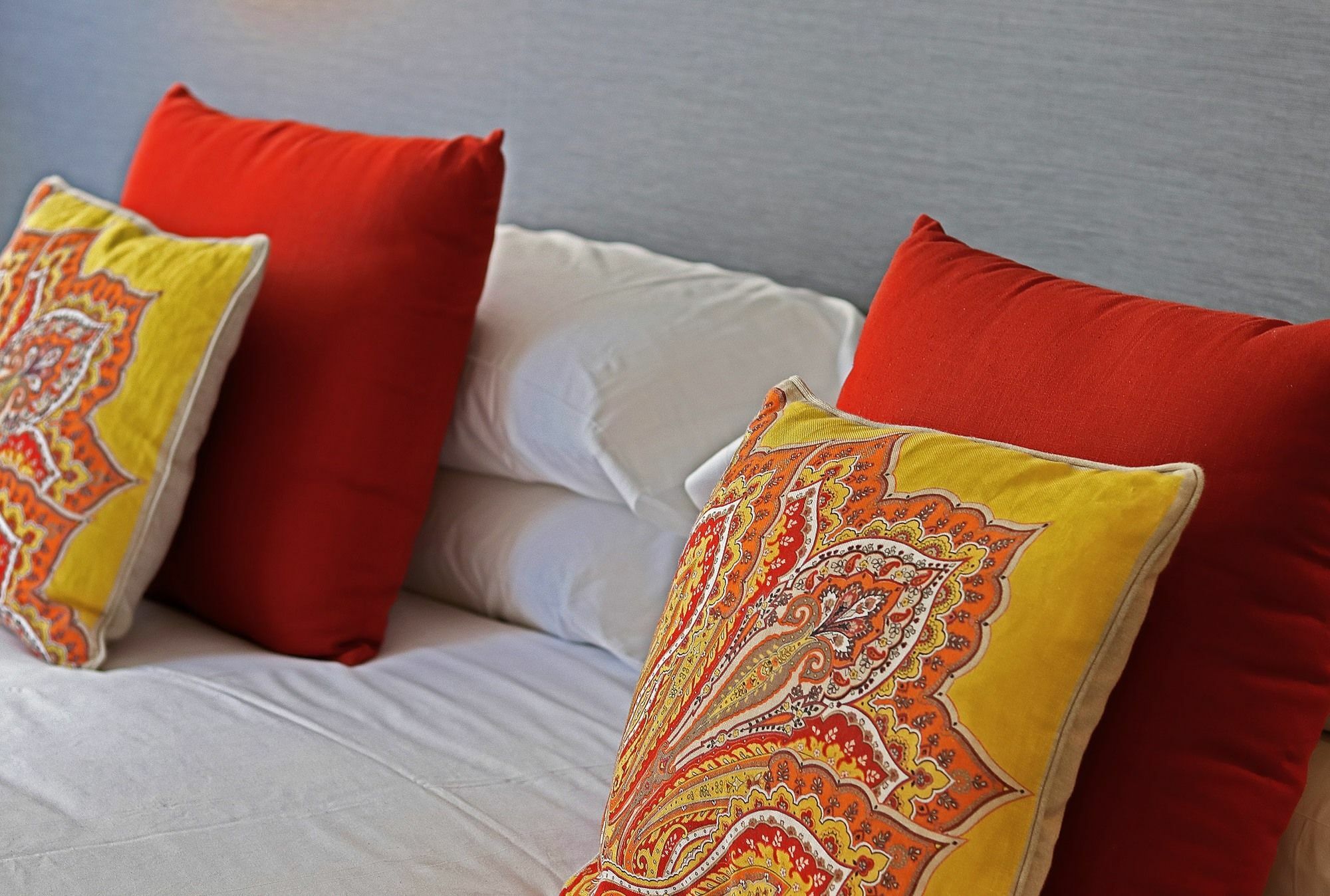 Apartamentos Malagueta Urban Beach Малага Экстерьер фото
